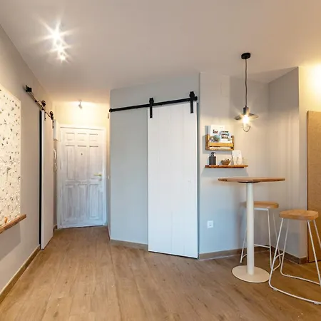 Apartment K-Navy By Nuka Homes *